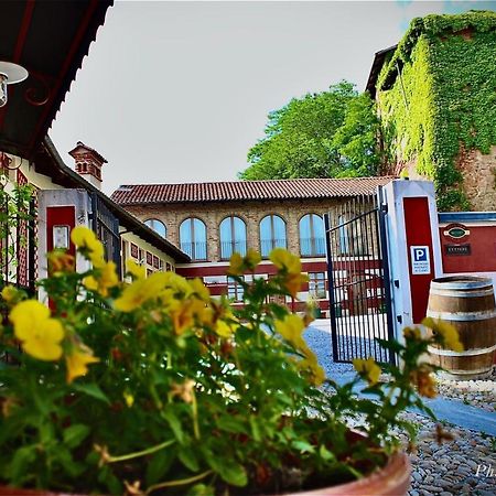 Foresteria Ristorante Conti Roero Monticello d'Alba 外观 照片