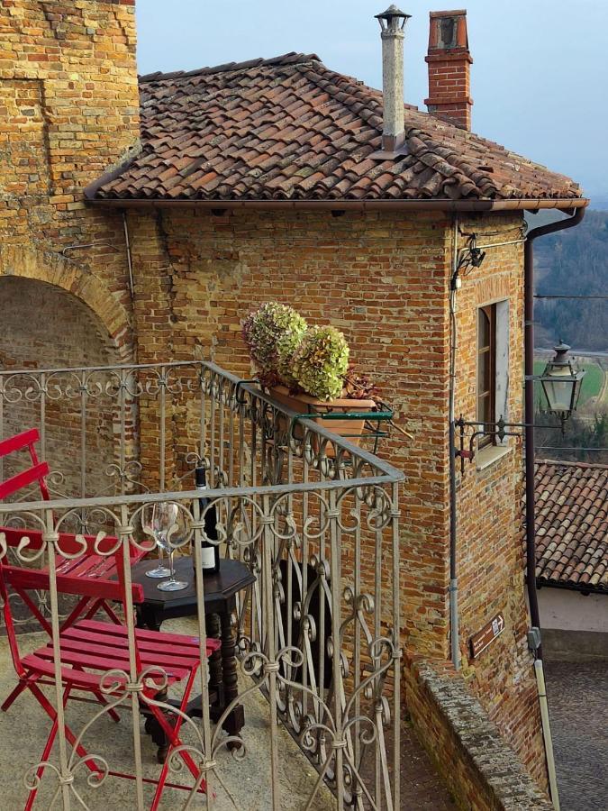 Foresteria Ristorante Conti Roero Monticello d'Alba 外观 照片
